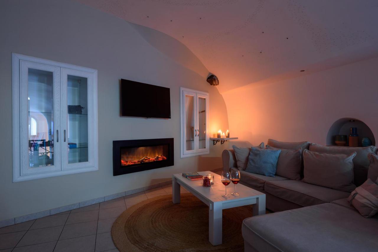 Suite Home Santorini Fira  Dış mekan fotoğraf