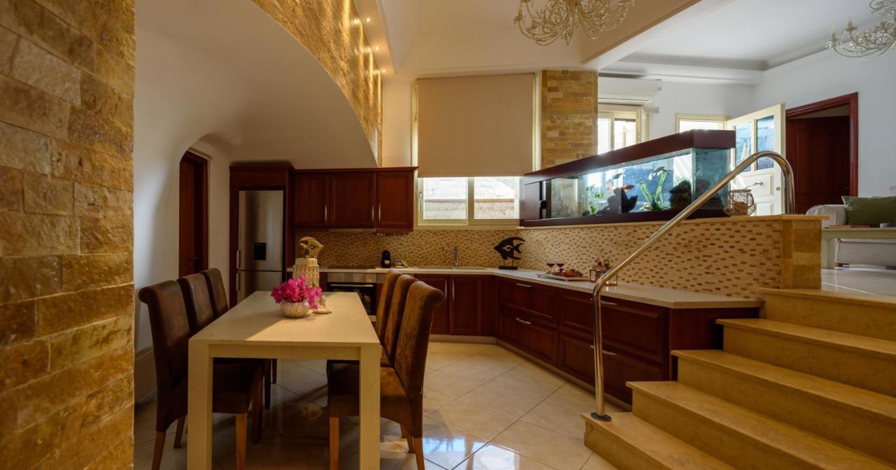 Suite Home Santorini Fira  Dış mekan fotoğraf
